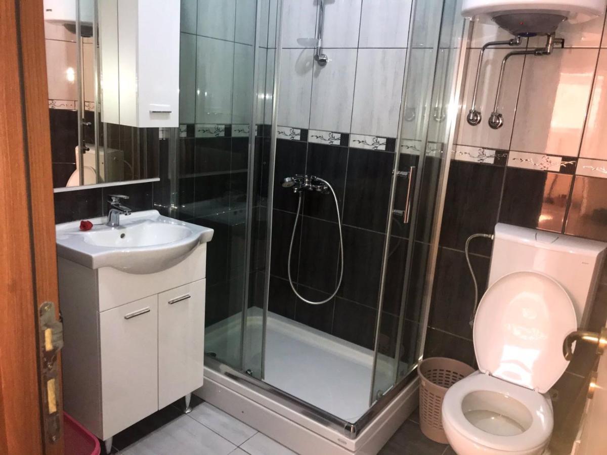 Jovana -- Porodicni Apartmani Igalo Херцег-Новий Екстер'єр фото