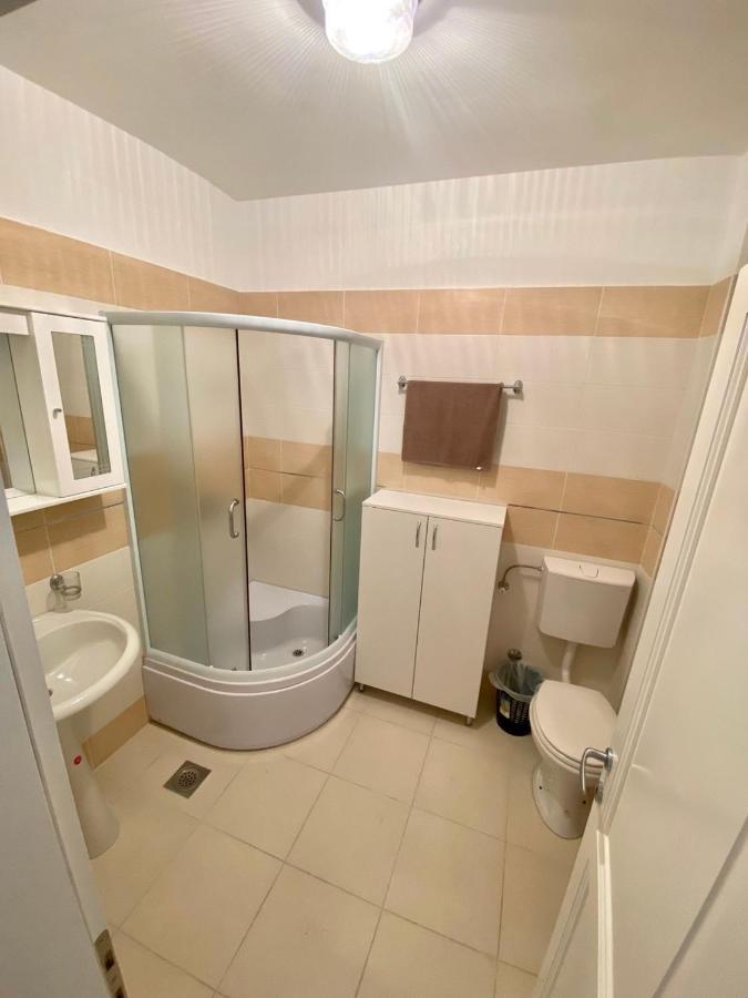 Jovana -- Porodicni Apartmani Igalo Херцег-Новий Екстер'єр фото