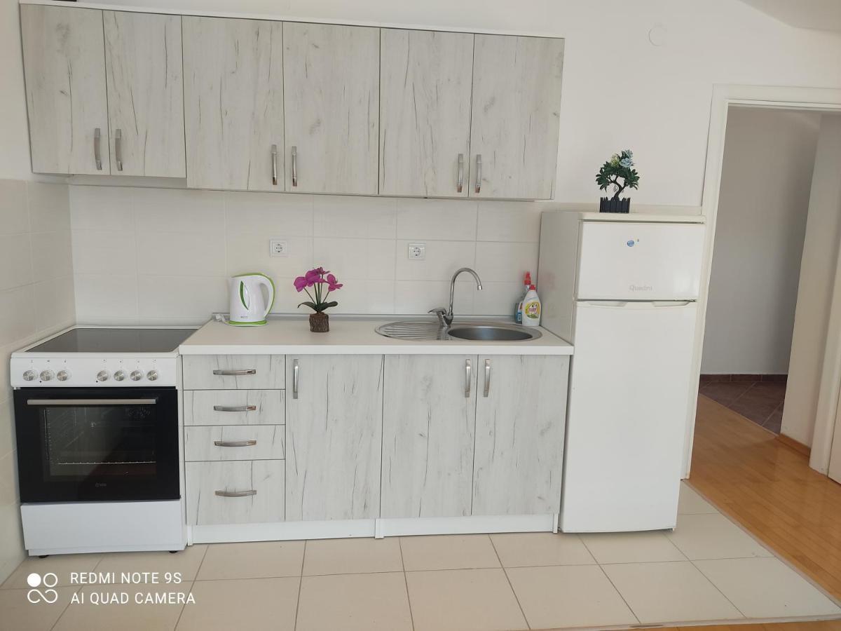 Jovana -- Porodicni Apartmani Igalo Херцег-Новий Екстер'єр фото